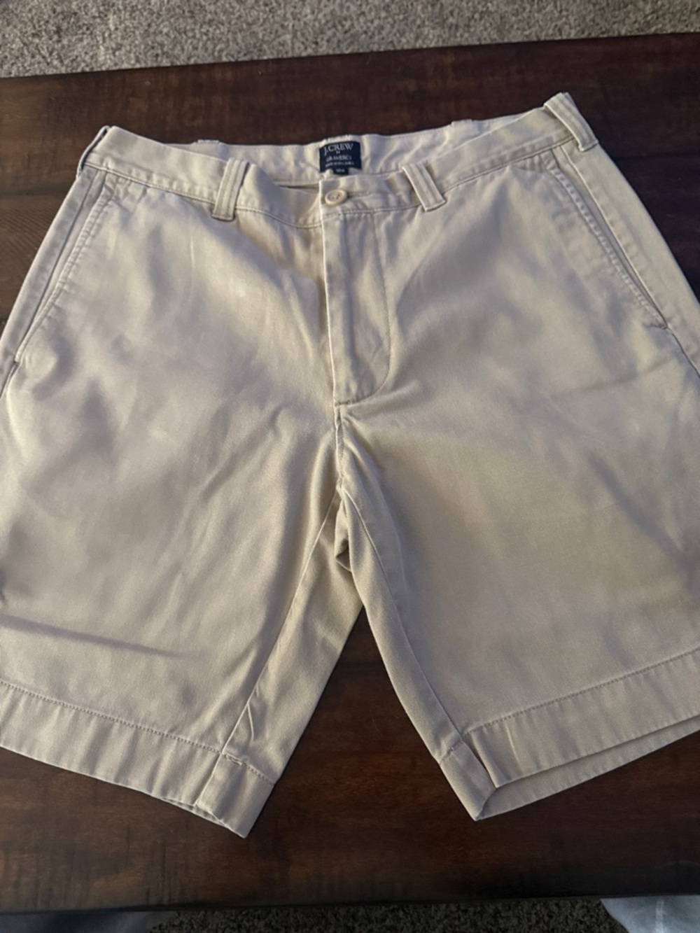 J. Crew Men's Gramercy Flat-Front Chino Shorts in Light Khaki 32w